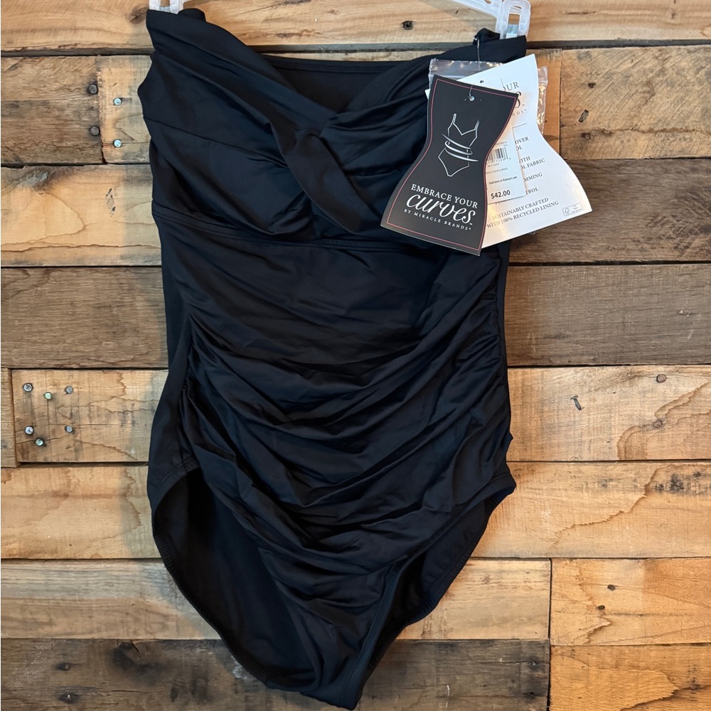 New Elegant Black Swimwear Size Large